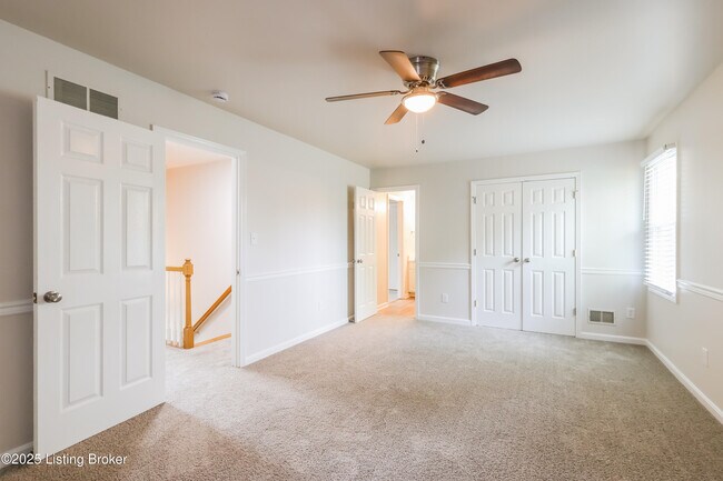Building Photo - 3123 Bluegrass Dr