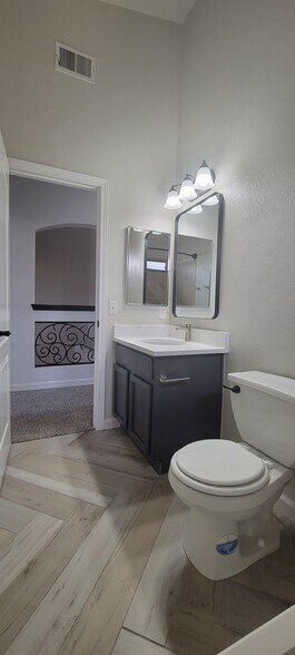 Building Photo - 3600 Tierra Bahia Dr