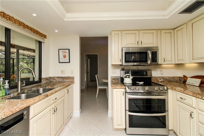 Building Photo - 213 Bay Meadows Dr