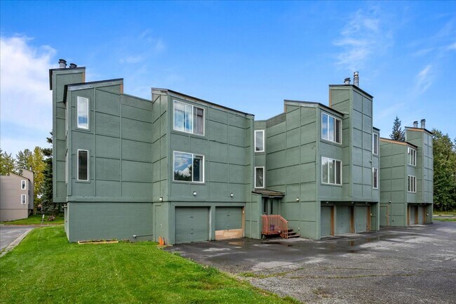 Building Photo - Charming Furnished Condo in Taku/Campbell - Everything You Need in One Place!