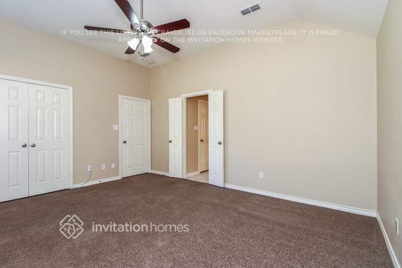 Building Photo - 2105 Nugent Dr