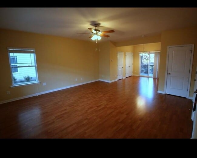 Building Photo - Charming 3BR Townhome in Norcross