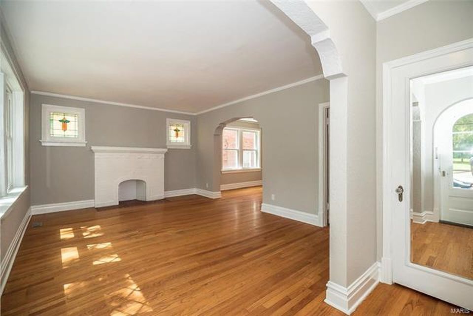 Building Photo - 7375 Amherst Ave