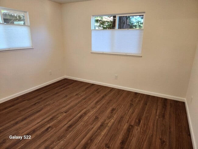 Building Photo - Beautiful brand new 1 bedroom, 1 bathroom ...