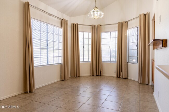 Building Photo - 1294 N Blackstone Dr