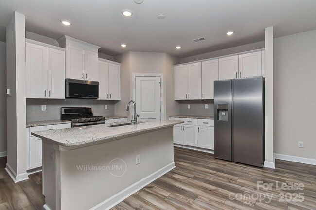 Building Photo - 4104 Armstrong Farm Dr