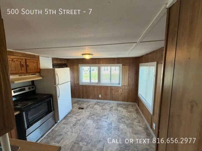 Building Photo - 500 S 5th St