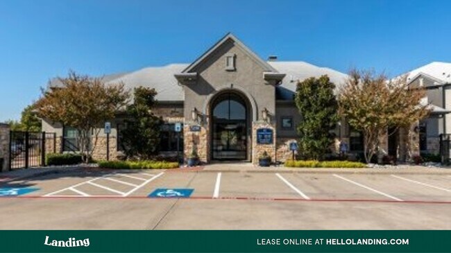 Building Photo - 5250 Town and Country Blvd