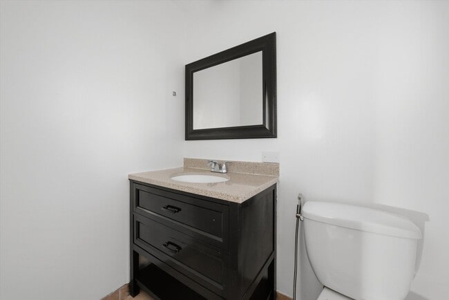 Building Photo - 6135 W 79th St