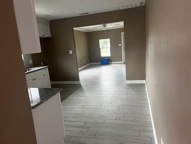 Building Photo - 7261 Terrell St