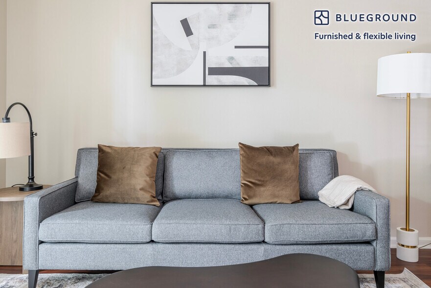 Building Photo - 700 Agnew Rd