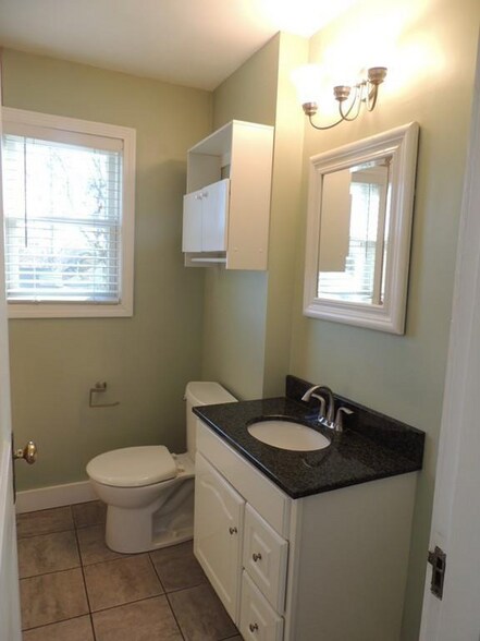 Building Photo - 23 Williams St