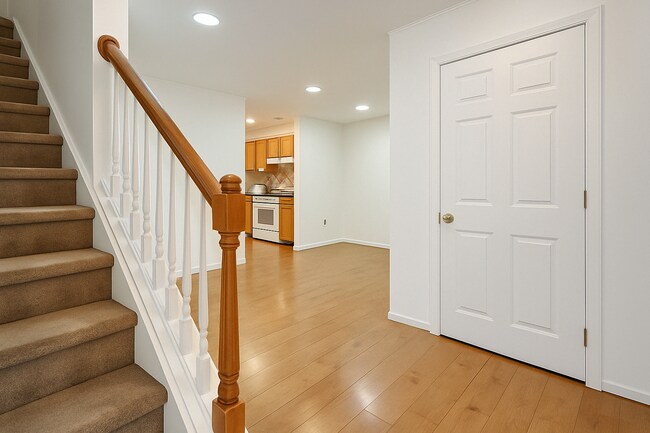 Building Photo - 1585 Pinewind Dr