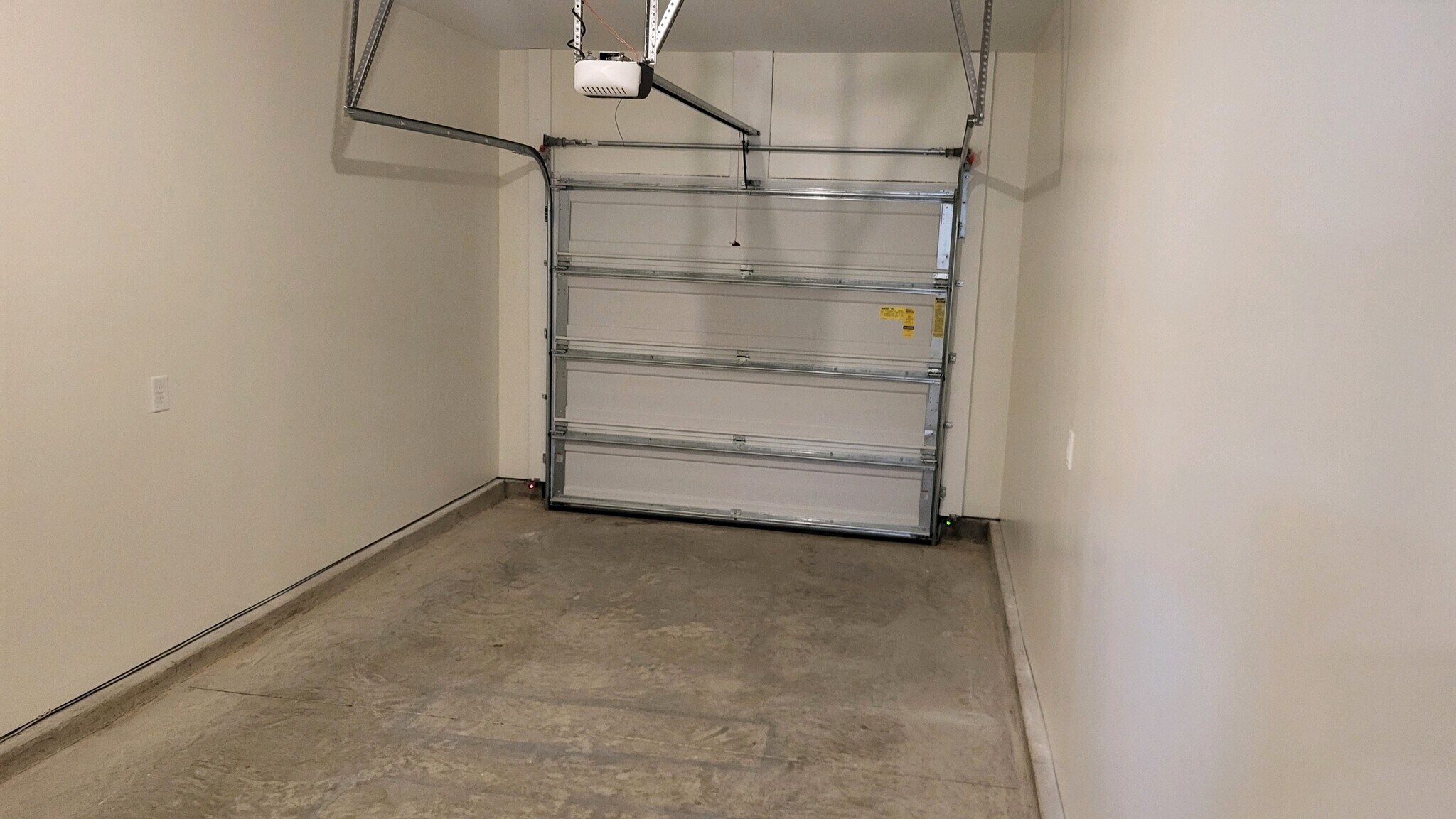 Garage - 3405 Walker Dr