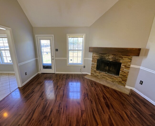 Building Photo - 5376 Ragan Ridge Dr