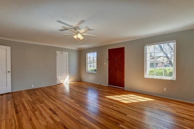 Building Photo - 108 N Mt Vernon Ave