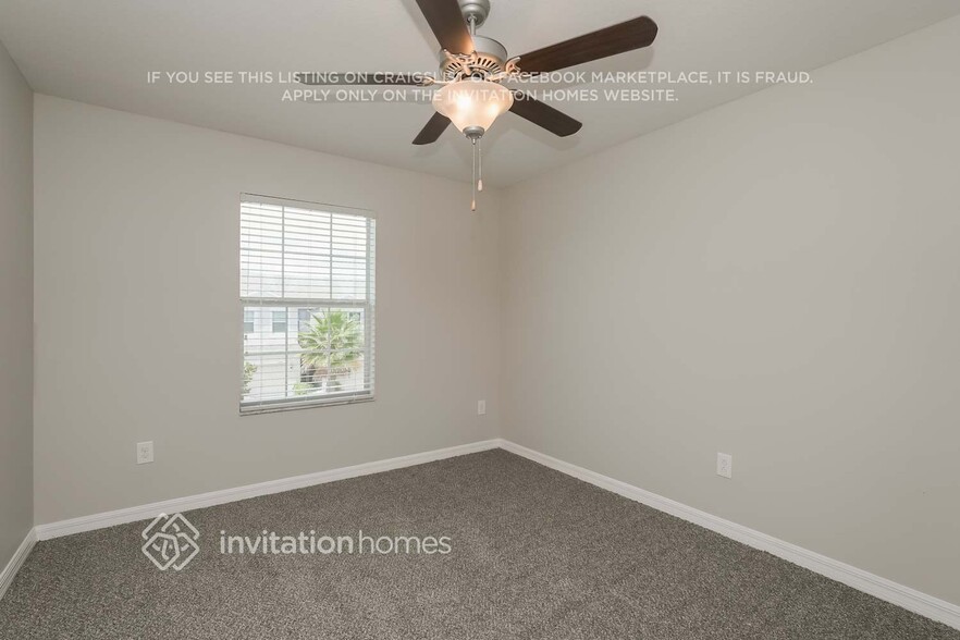 Building Photo - 10619 Lake Montauk Dr