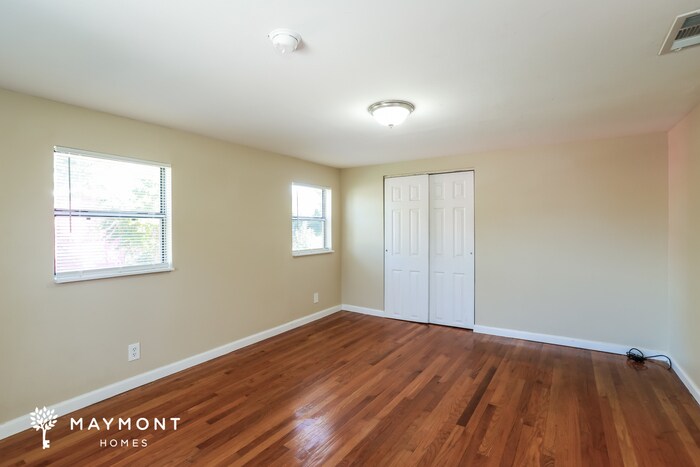 Building Photo - 9915 Campus Ave