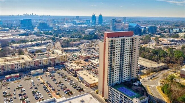 Building Photo - 4561 Olde Perimeter Way