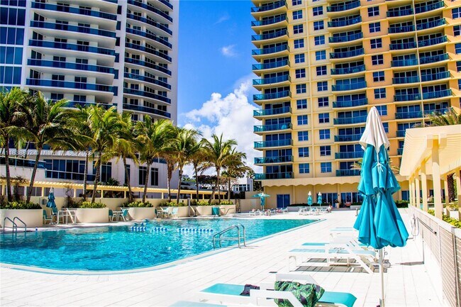 Building Photo - 2501 S Ocean Dr