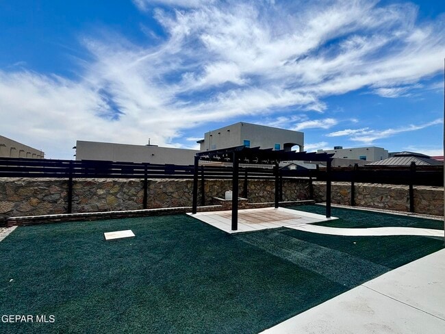 Building Photo - 15152 Imagine Dr