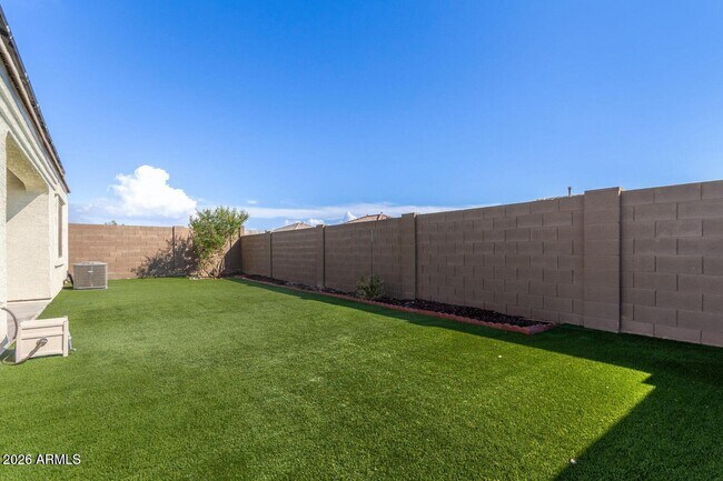 Building Photo - 29539 W Whitton Ave