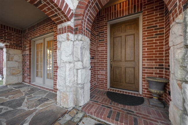 Building Photo - 4426 Greenwood Trace Ln