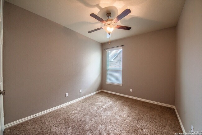 Building Photo - Gorgeous home in the elegant Stillwater Ranch Subdivision is available for immediate move-in.