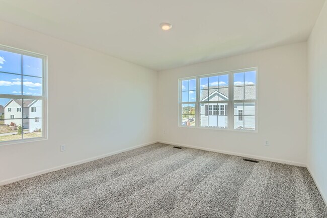 Building Photo - 3788 Bissel Dr