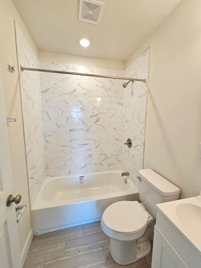 Building Photo - 4136 Mantua Ave