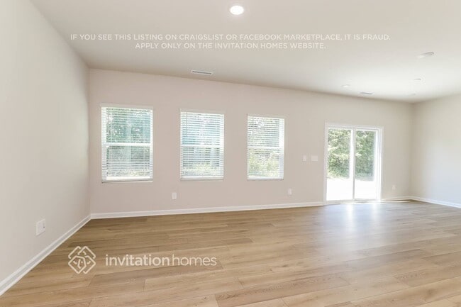 Building Photo - 2221 Cherry Crk Rd