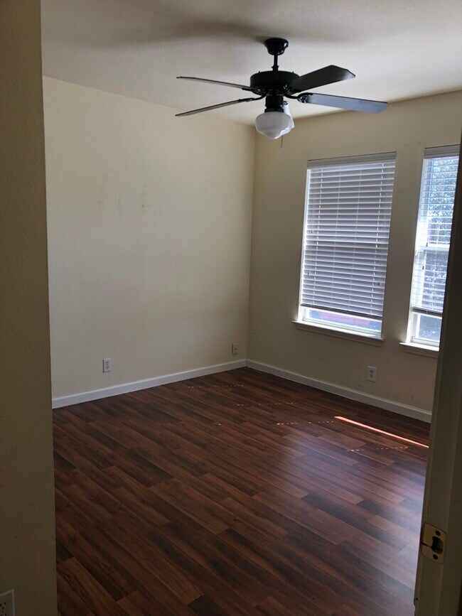 Building Photo - 1444 Kenneys Way
