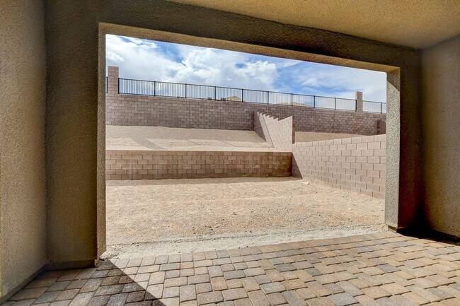 Building Photo - Spacious 3-Bed Summerlin Home with Den, Lo...