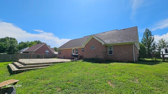 Building Photo - 82 Wilkinsville Rd