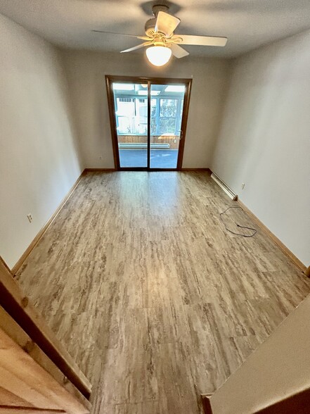 Building Photo - 1510 Jills Dr