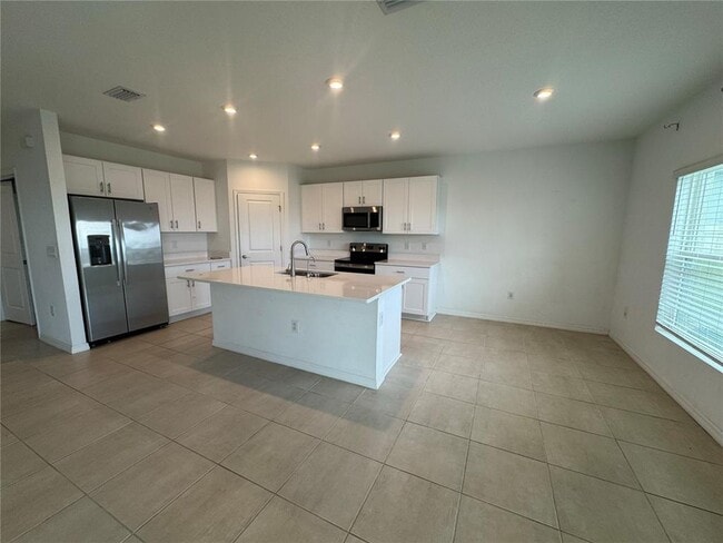 Building Photo - 4917 Vellacito Way
