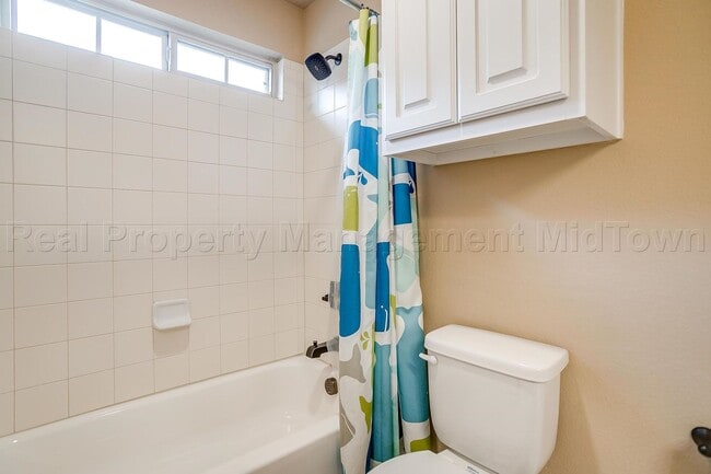 Building Photo - 2911 Pino-