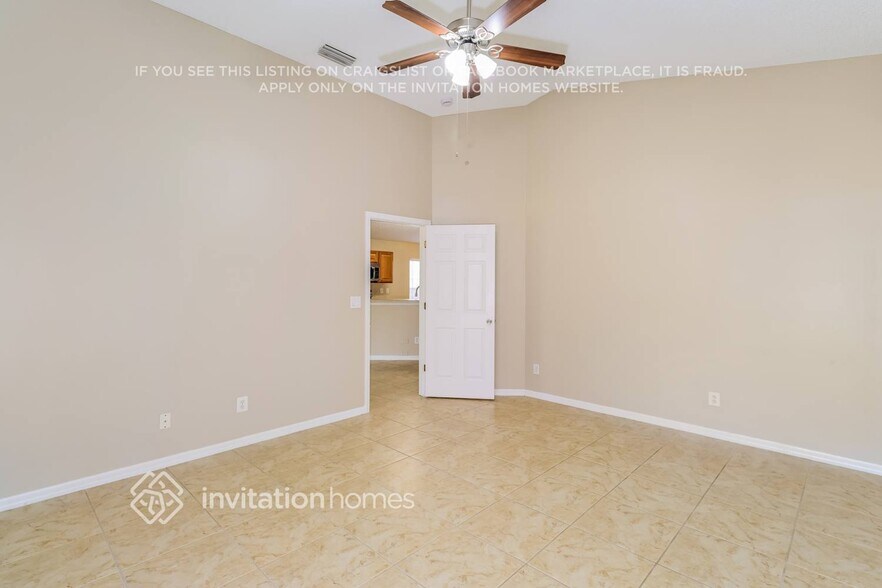 Building Photo - 989 Bimini Ave