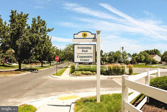 Building Photo - 5211 Duke Ct