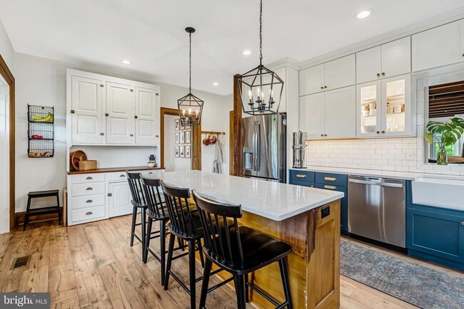 Building Photo - 2406 Upper Ridge Rd