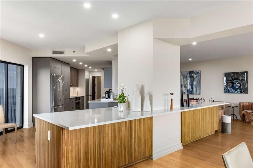 Building Photo - 2660 Peachtree Rd