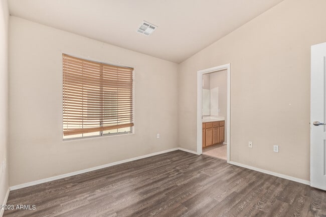 Building Photo - 1350 S Greenfield Rd