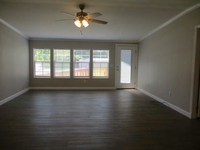 Building Photo - 213 Pettiford Rd