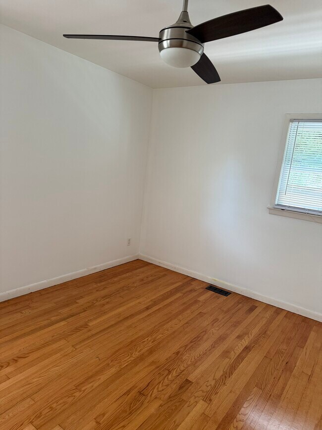 Building Photo - 5603 Buddingwood Dr