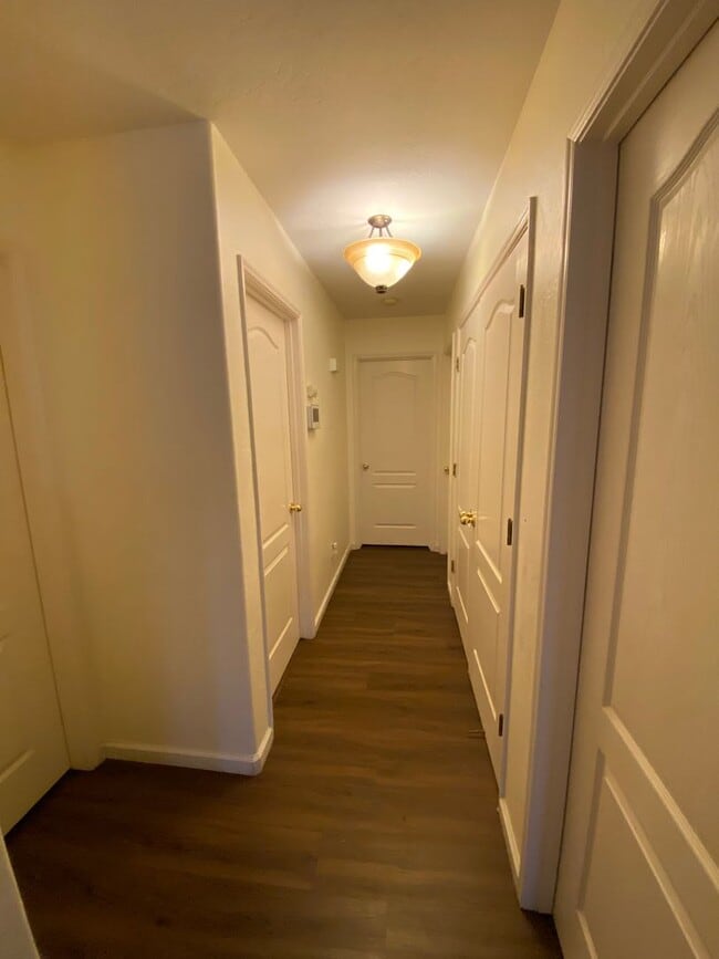 Building Photo - NW Visalia Home coming soon!!