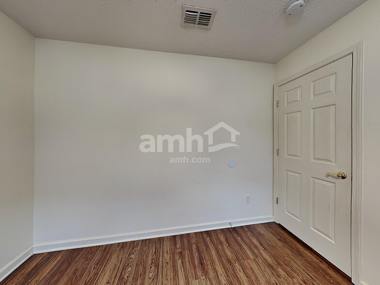 Building Photo - 3521 Chandler Cove Way