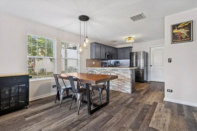 Building Photo - 60 Wingate Dr