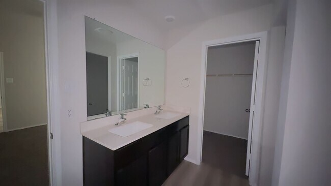 Building Photo - 8919 Cantera Rdg Rd