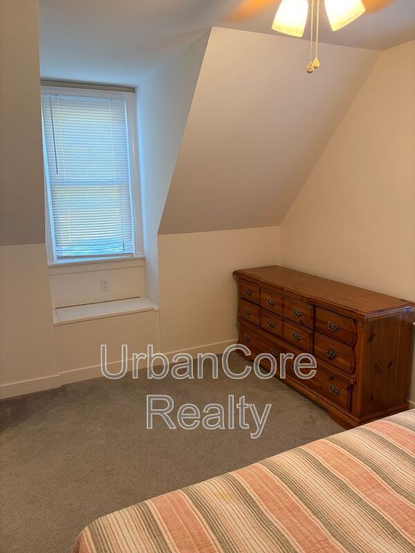 Building Photo - 7949 Flag Tail Dr