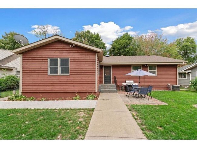 Building Photo - Beautiful Ranch Style 3BR 2BA Home in Milaca